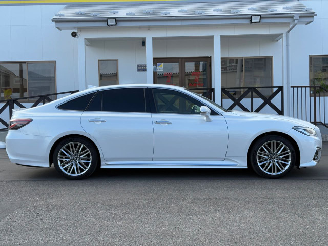 クラウンハイブリッド 2.5 RS