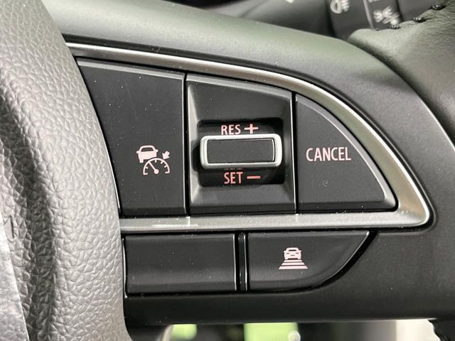 �y�N���[�Y�R���g���[���z�������H�����N���N���s�B�A�N�Z���𗣂��Ă���葬�x�ő��s���ł��A�������^�]���̕��S���y��!�����E�������ȒP�ȃX�C�b�`����Œ����ł��܂��B