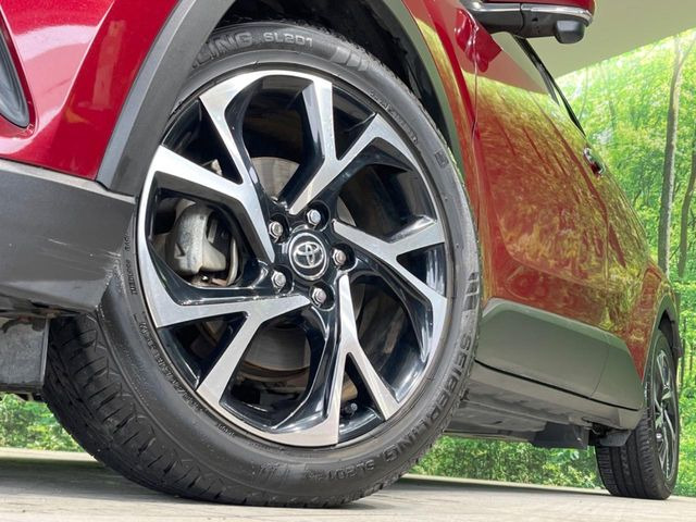 �y�����A���~�z�C�[���z�O�ςɃ}�b�`���������A���~�z�C�[���𑕒����Ă���܂��B�e��ЊO�A���~�z�C�[����A�X�^�b�h���X�^�C�����戵�����Ă���܂��B���񂲑��k����������