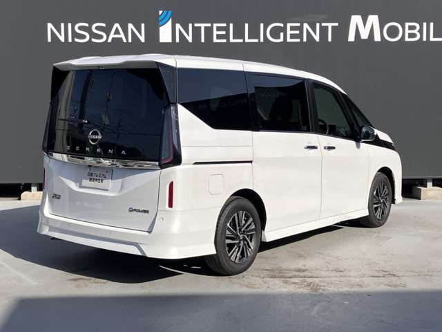 セレナ1.4 e-POWER ハイウェイスターV