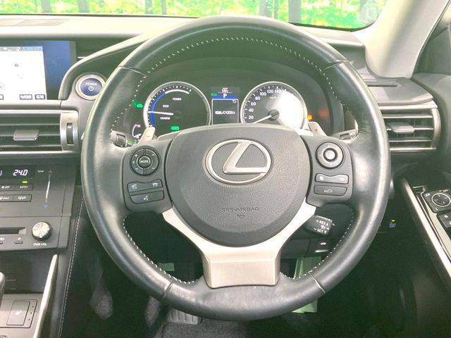 �y�����v�����X�e�A�����O�z�㎿�Ȋv���g�p���邱�ƂŁA��ɂ����������݂ƂĂ��^�]���₷���n���h���ł���