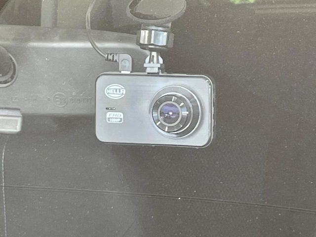 �y�h���C�u���R�[�_�[�z�h���C�u���R�[�_�[����!���s���͂������A������^�]�⎖�̂ɑ��������ہA�f���ŋL�^���A����̃��X�N�ɔ����܂��B���L�^�pSD�J�[�h�͂��q�l�����g�ł��������������K�v������܂��B