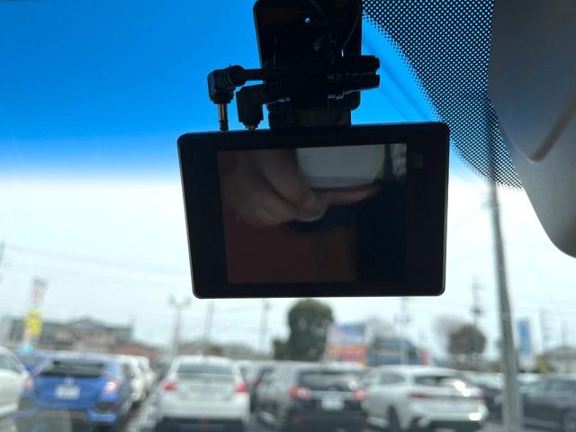 �y�h���C�u���R�[�_�[�z�h���C�u���R�[�_�[����!���s���͂������A������^�]�⎖�̂ɑ��������ہA�f���ŋL�^���A����̃��X�N�ɔ����܂��B���L�^�pSD�J�[�h�͂��q�l�����g�ł��������������K�v������܂��B