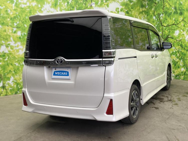 ヴォクシー2.0 ZS 煌III