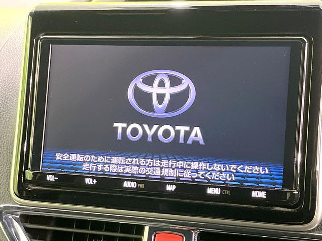�y�����i�r�z�l�C�̏����i�r�𑕔����Ă���܂��B�i�r�̎g���₷���͂������A�I�[�f�B�I�@�\���[��!�L�����v�◷�s�͂������A�ʋ΂┃�����ȂǕ��i�̃h���C�u���y�����Ȃ�͂���