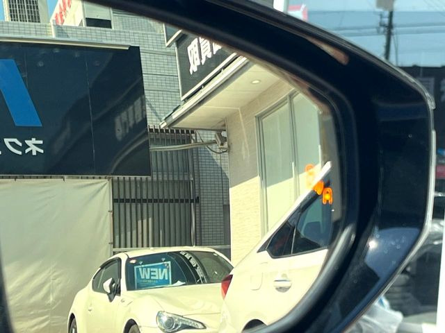 �y�u���C���h�X�|�b�g���j�^�[�z���s���A�h�A�~���[�̎��p�ɂȂ�₷���ӏ��Ɍ㑱�Ԃ��ڋ߂���ƃT�C�h�~���[�̃����Y�Ɍx����\��!�h���C�o�[�ɒ��ӊ��N�����Ă���܂��B