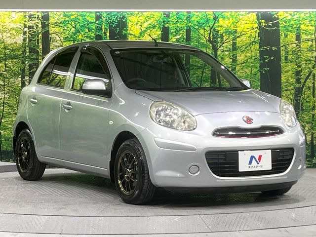 高透明度のガラス皮膜で撥水はもちろん、上質なツヤ・光沢を実現。紫外線や酸性雨から大切な愛車を保護し、色あせ・劣化を防止。「弾スプラッシュコート」、「弾プリミッサコート」からお選びいただけます。