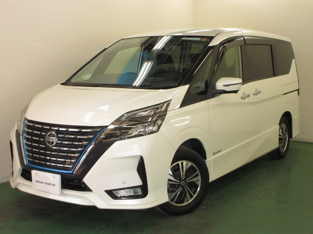 セレナ1.2 e-POWER ハイウェイスターV