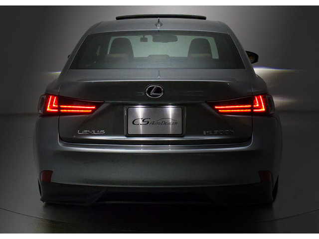 テールスモーク加工、スポイラー取付等々ドレスアップ可能です。違う角度が見たい・・・等のご要望御座いましたら是非お声掛け下さい!!お写真をお送りさせて頂きます。