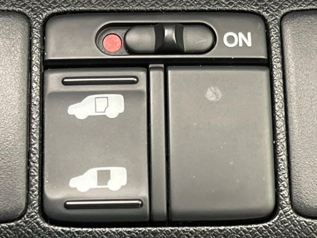 �y�p���[�X���C�h�h�A�z�X�}�[�g�L�[��^�]�Ȃ̃X�C�b�`�ŃX���C�h�h�A�̊J���\���d��������͂����ăh�A���J����K�v�������A���������q�l�ł��A�d���ו��������Ă��鎞�����N�ɊJ���߂ł��܂���