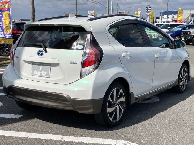 アクア1.5 X-URBAN