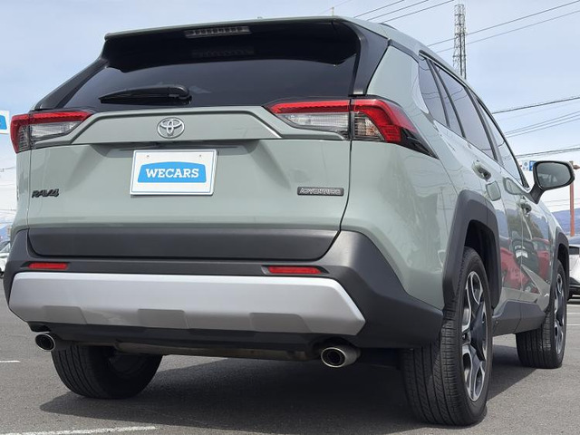 RAV42.0 アドベンチャー 4WD