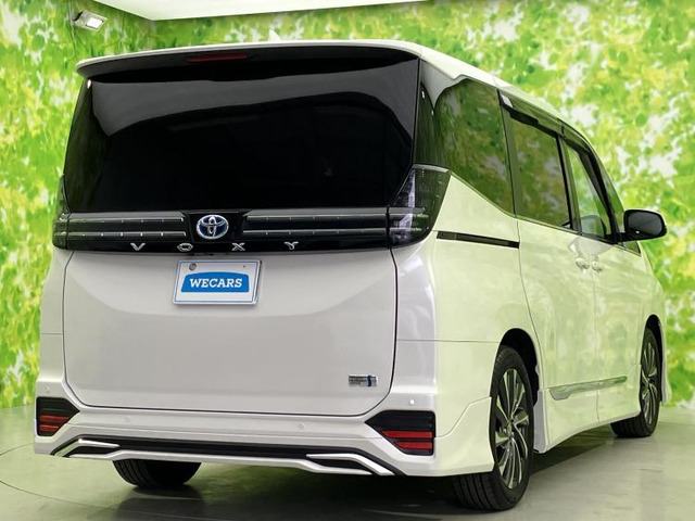 ヴォクシー1.8 ハイブリッド S-Z