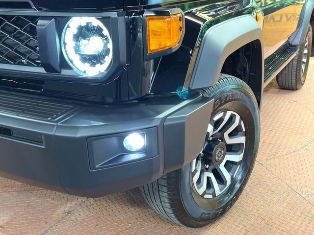 �yLED�w�b�h���C�g�z���V����ԑ��s�����ǍD�Ȏ��E���m�ۂ����S���ĉ^�]�ł��鍂�P�xLED�w�b�h���C�g�𑕔�!�_�����x�������A����d�͂��}�����Ă��܂��B