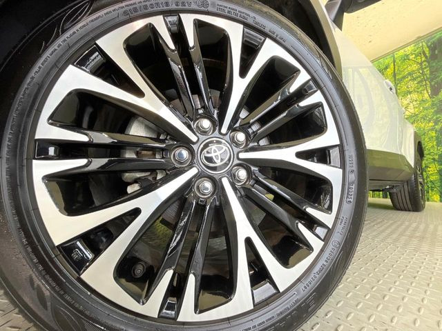 �y����18�C���`�A���~�z�C�[���z�O�ςɃ}�b�`���������A���~�z�C�[���𑕒����Ă���܂��B�e��ЊO�A���~�z�C�[����A�X�^�b�h���X�^�C�����戵�����Ă���܂��B���񂲑��k����������