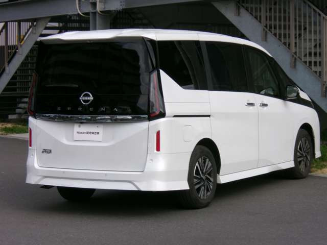 セレナ2.0 ハイウェイスターV