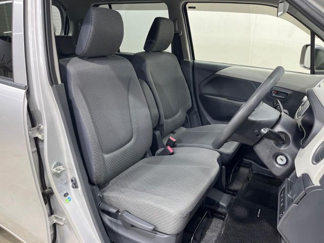 �^�]�Ȃ܂��ɂ͏\���ȃX�y�[�X������A�啿�ȕ��ł��������^�]���Ă�����������ł��B