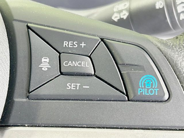 �y�v���p�C���b�g�z�������H�ł̒��������s���y��!!�a�؎��Ə��񑖍s�̃V�[���ŁA�A�N�Z���E�u���[�L�E�X�e�A�����O�������Ő��䂵�A�������^�]�̕��S���y�����Ă���܂���