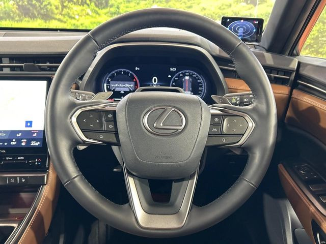 �y�����v�����X�e�A�����O�z�㎿�Ȋv���g�p���邱�ƂŁA��ɂ����������݂ƂĂ��^�]���₷���n���h���ł���