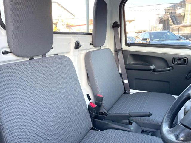 �^�]�ȃV�[�g���͎g�p�������Ȃ��A�ǍD�ȏ�ԂƂȂ��Ă��܂��B�O�I�[�i�[�l�����J�Ɏg���Ă������Ƃ��悭�킩��܂��ˁB