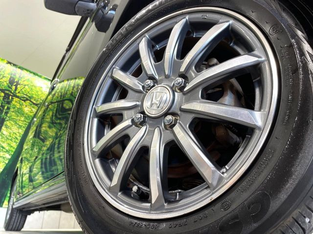 �y����14�C���`�A���~�z�C�[���z�O�ςɃ}�b�`���������A���~�z�C�[���𑕒����Ă���܂��B�e��ЊO�A���~�z�C�[����A�X�^�b�h���X�^�C�����戵�����Ă���܂��B���񂲑��k����������