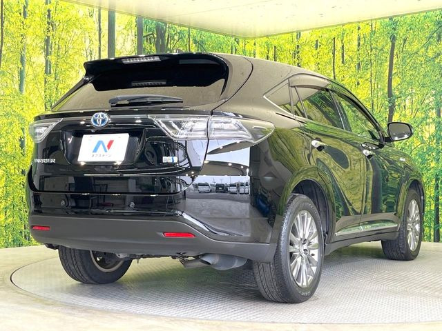 ☆全国のネクステージからお取り寄せが可能※!遠方の店舗に展示してあるクルマが気になる場合も、最寄りの店舗でご覧いただくことが可能です!是非私たちに要望をお聞かせください!※別途費用