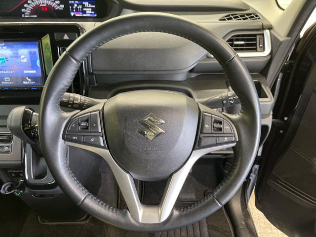 �y�X�Y�L �Z�[�t�e�B�T�|�[�g�z���s���ɑO���̎ԗ�����F�����A�Փ˂������Ȏ��͌x��ƃu���[�L�ŏՓˉ���Ɣ�Q�y�����A�V�X�g�B�����S�Ƀh���C�u�����y���݂��������܂��B