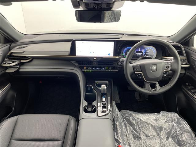 クラウンスポーツ2.5 Z E-Four 4WD