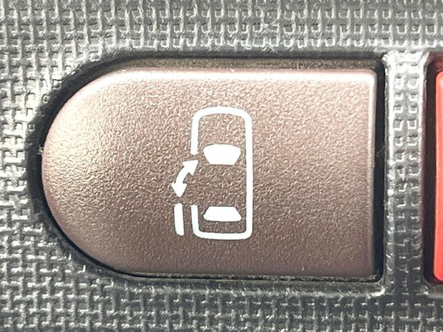 �y�p���[�X���C�h�h�A�z�X�}�[�g�L�[��^�]�Ȃ̃X�C�b�`�ŃX���C�h�h�A�̊J���\���d��������͂����ăh�A���J����K�v�������A���������q�l�ł��A�d���ו��������Ă��鎞�����N�ɊJ���߂ł��܂���