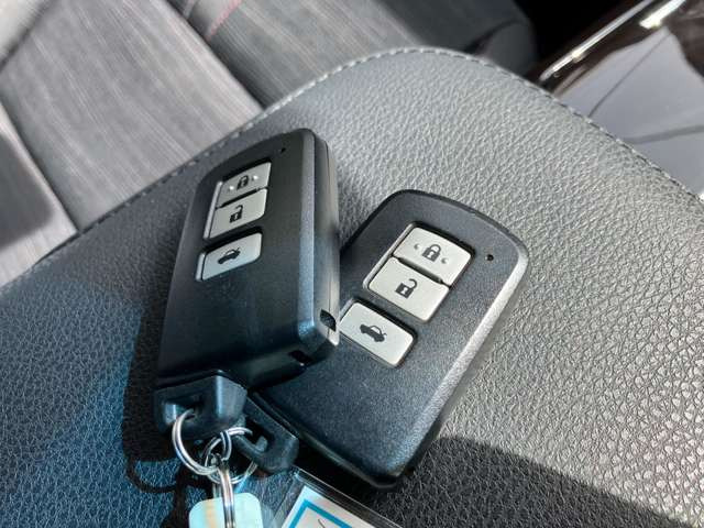 ���L�[�t���[�V�X�e���������R���L�[���g�т��Ă���΃L�[���|�P�b�g�Ȃǂ���o���Ȃ��Ă��h�A�̎{���E��������уG���W���n�����o���܂�!