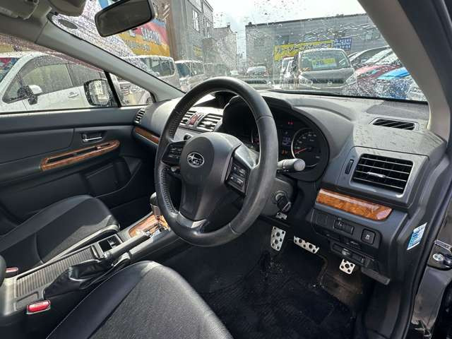 ���̋Ǝ҂ɂ������ې􂢁A�V�[�g�̃^�o�R�Ȃǂɂ��R�Q���̃��y�A��(�L��)�������Ă���܂��B