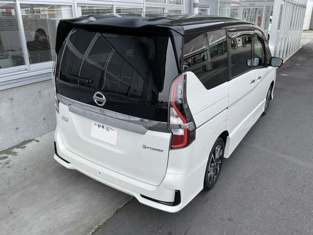 セレナ1.2 e-POWER ハイウェイスターV