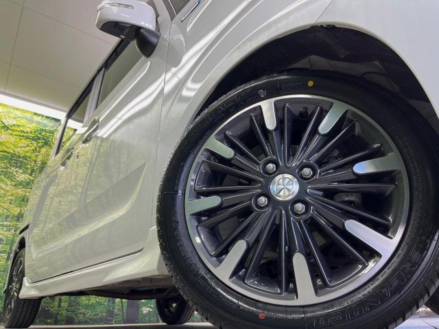 �O�ςɃ}�b�`���������A���~�z�C�[���𑕒����Ă���܂��B�e��ЊO�A���~�z�C�[����A�X�^�b�h���X�^�C�����戵�����Ă���܂��B���񂲑��k����������