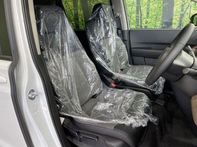 もちろん車内はキレイです♪よりクリーンな状態をキープしたいお客様には『ナノゾーンコート』がおすすめ!新型コロナウイルス対策や、除菌・消臭に効果を発揮し多くの方にご好評いただいております。