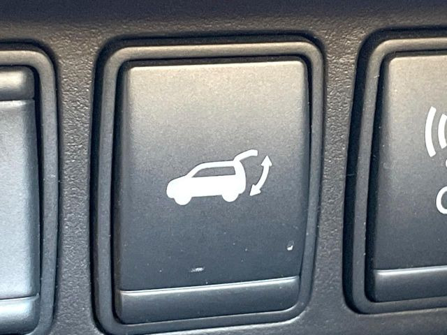 �y�p���[�o�b�N�h�A�z�X�}�[�g�L�[��^�]�Ȃ̃{�^�������������Ń��A�Q�[�g�������ŊJ���܂�!�ו��������Ă��鎞��A�����ʒu�ɂ���o�b�N�h�A��߂�ۂɕ֗��ȋ@�\�ł���