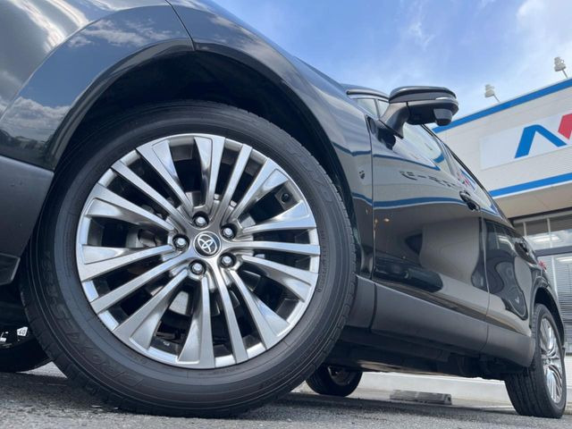 �y����19�C���`�A���~�z�C�[���z�O�ςɃ}�b�`���������A���~�z�C�[���𑕒����Ă���܂��B�e��ЊO�A���~�z�C�[����A�X�^�b�h���X�^�C�����戵�����Ă���܂��B���񂲑��k����������