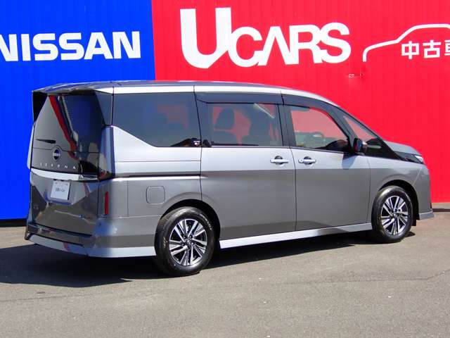 セレナ1.4 e-POWER ハイウェイスターV