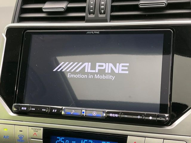 �yBIG-X9�C���`�i�r�z�l�C�̑���BIG-X�i�r�𑕔��B��p�݌v�Ŏԓ��̕��͋C�Ƀ}�b�`!�i�r���p���̃}�b�v�\���͌��₷���A�e���r��DVD�͗Տꊴ���A�b�v!�����̃h���C�u���O�b�Ɗy�����Ȃ�܂���