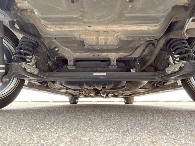 ����肪���ꂢ�Ȃ����ɁA�h�K���H�̎{�H���I�X�X���B�~��n��͂������A���ݕ��ɂ��Z���̕���A��Ń}�����E�E�B���^�[�X�|�[�c���������ɂ��D�]���������Ă���܂��B