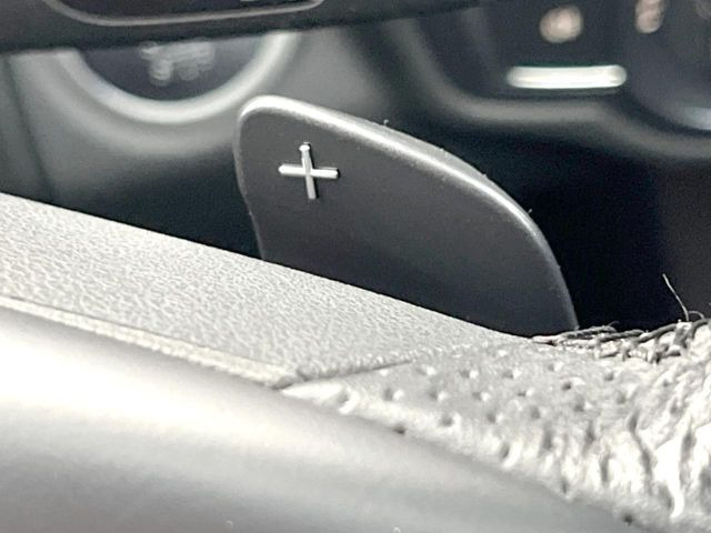 ���X�e�A�����O�p�h���V�t�g:�N�C�b�N�ȃV�t�g���삪�\!���X�|���X�������A���Ȃ��̃M�A�ϑ��ɂ�������Ƃ��Ă��Ă���܂�!���Ԃƈ�̂ƂȂ�鑕���ł��B