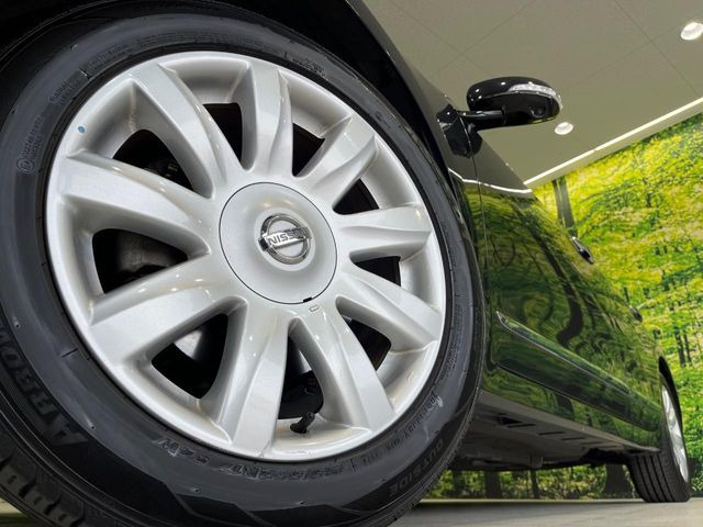 �y����17�C���`�A���~�z�C�[���z�O�ςɃ}�b�`���������A���~�z�C�[���𑕒����Ă���܂��B�e��ЊO�A���~�z�C�[����A�X�^�b�h���X�^�C�����戵�����Ă���܂��B���񂲑��k����������