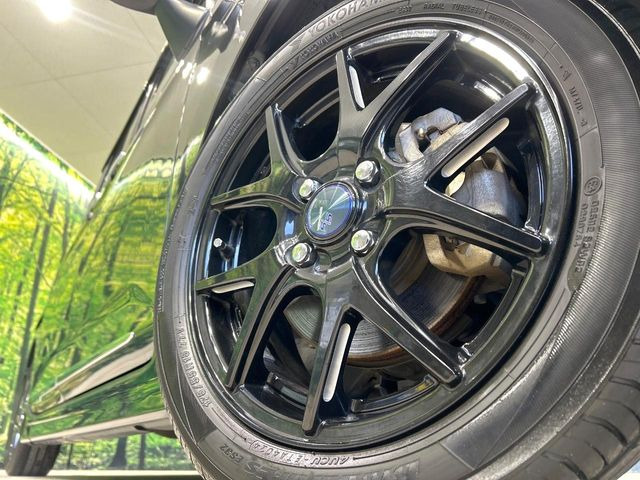 �y15�C���`�A���~�z�C�[���z�O�ςɃ}�b�`�����A���~�z�C�[���𑕒����Ă���܂��B�e��A���~�z�C�[����A�X�^�b�h���X�^�C�����戵�����Ă���܂��B���񂲑��k����������