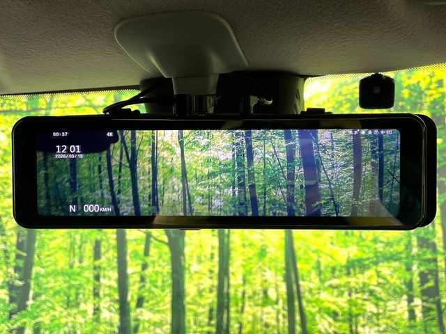 �y�f�W�^���C���i�[�~���[�z��Ȃ̑傫�ȉו��⓯��҂Ō�����m�F���Â炢���ł����S!�J�������B�e�����ԗ�����̉f�������[���~���[���ɕ\���B�N���A�Ȏ��E�ŏ󋵂̊m�F���\�ł�!