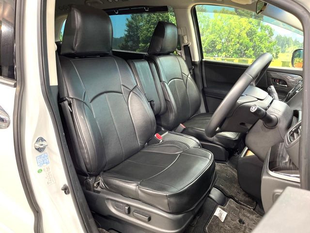 �^�]�Ȃ܂��ɂ͏\���ȃX�y�[�X������A�啿�ȕ��ł��������^�]���Ă�����������ł��B