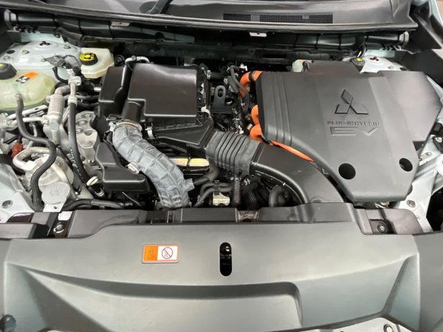 �e�؁E���J�Ȑ�僁�J�j�b�N�X�^�b�t������!�E�Ԍ��E�_�������E���̓��̏C���ȂǃA�t�^�[�T�[�r�X�����S�B���Ԃ̃J�X�^�}�C�Y���l�N�X�e�[�W�̃T�[�r�X�X�^�b�t�܂ł����k���������B