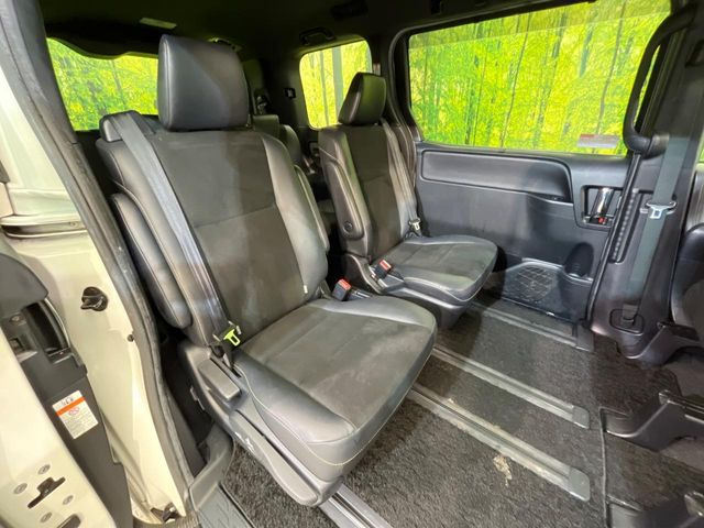 ���ڒ����̓E�H�[�N�X���[�ƂȂ��Ă���܂��B���ڂƎO��ڂ̈ړ�����~�肪�Ƃ��Ă��y�ɂȂ�̂ŁA���~��̍ۂ��X�g���X�������邱�Ƃ͂���܂����