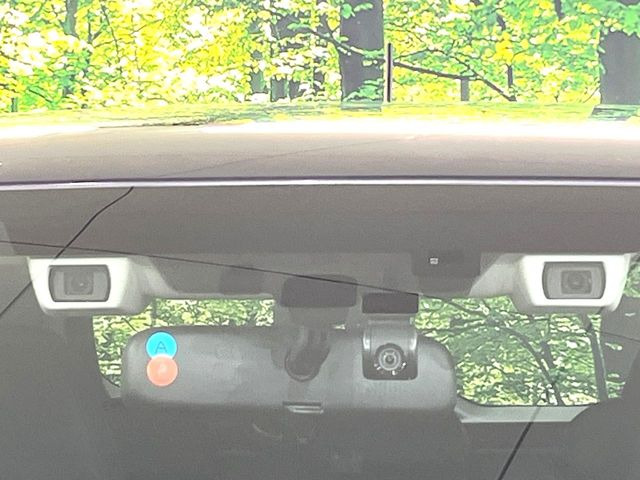 �y�A�C�T�C�g�R�A�e�N�m���W�[�z�O���̎ԗ��������m���A�Փ˂������Ȏ��͌x��Œ��ӂ𑣂��A�u���[�L�𓥂ޗ͂��T�|�[�g�B�u���[�L�𓥂߂Ȃ������ꍇ�͏Փ˔�Q�y���u���[�L���쓮�A�Փˉ�����T�|�[�g���܂��B