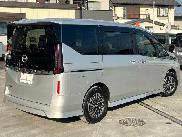 セレナ2.0 ハイウェイスターV