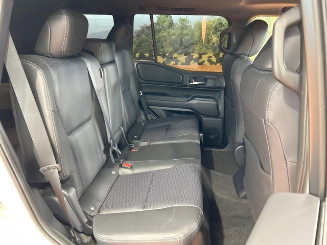 �㕔���Ȃ��C�ɂȂ�悤�ȃL�Y�E�����ւ��蓙�A�傫�ȃ_���[�W�͂Ȃ��A�ǍD�ȏ�Ԃł��B