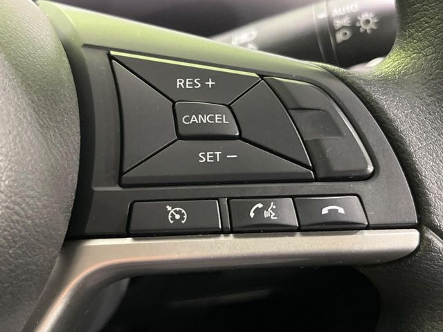 �y�N���[�Y�R���g���[���z�������H�����N���N���s�B�A�N�Z���𗣂��Ă���葬�x�ő��s���ł��A�������^�]���̕��S���y��!�����E�������ȒP�ȃX�C�b�`����Œ����ł��܂��B